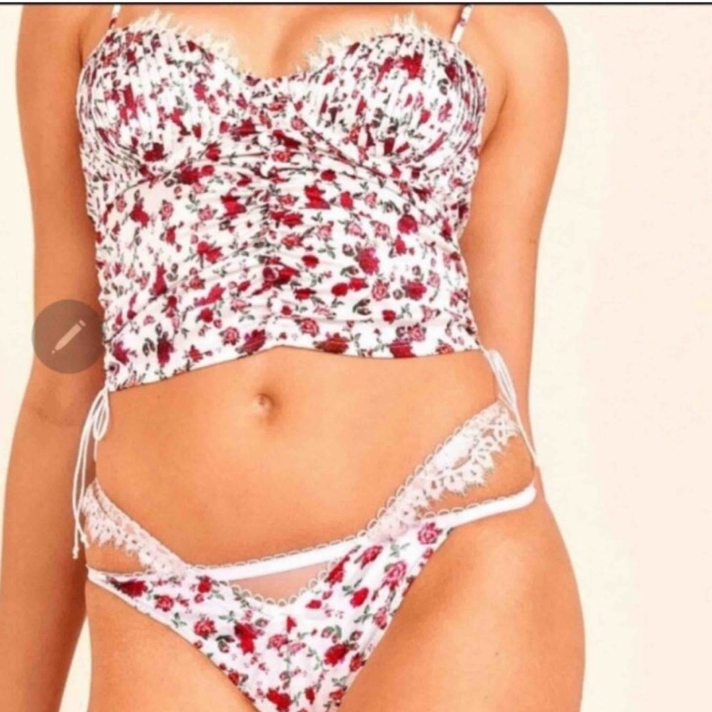 SET FOR LOVE AND LEMONS